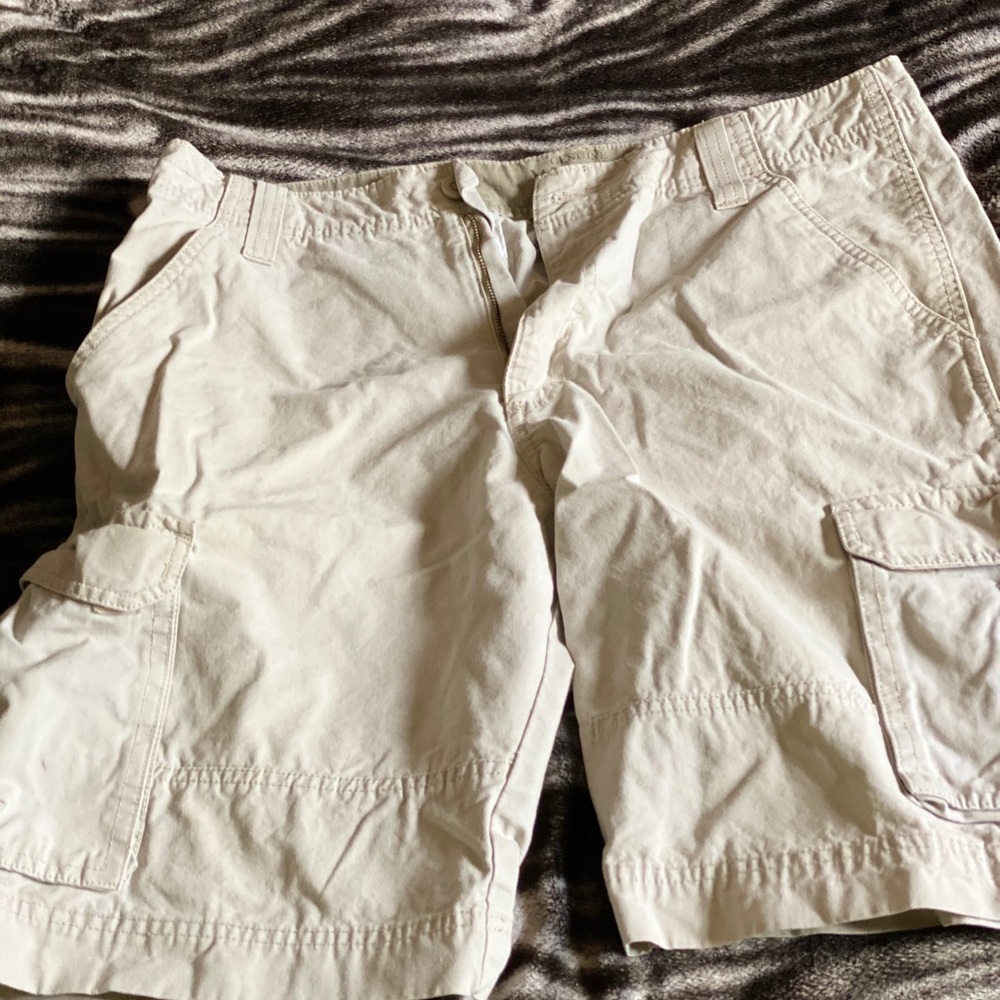 Wrangler Cargo Shorts- Khaki